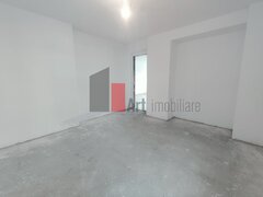 Trei camere de vanzare in Confort City